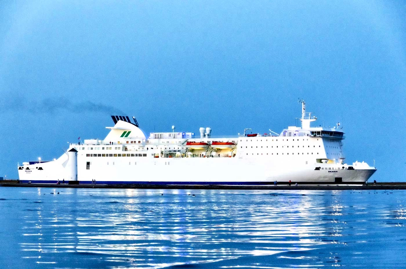 Calls For Ferry Connecting Madeira, Azores, And Canary Islands