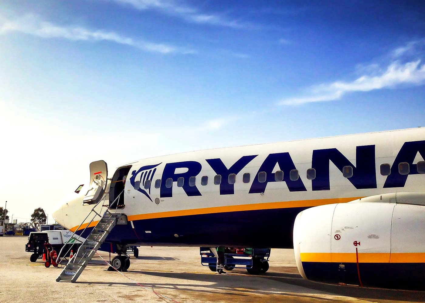 Portuguese Court Rules Ryanair’s Cabin Baggage Fees Illegal