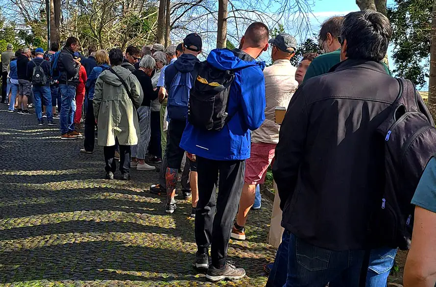 Monte Toboggan Sled Ride Faces Long Queue Again